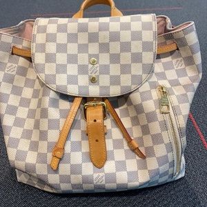 Luis Vuitton Sperone